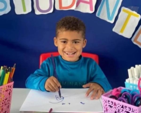 Menino de 4 anos morre com tiro acidental ao manusear arma do pai em Jacobina
