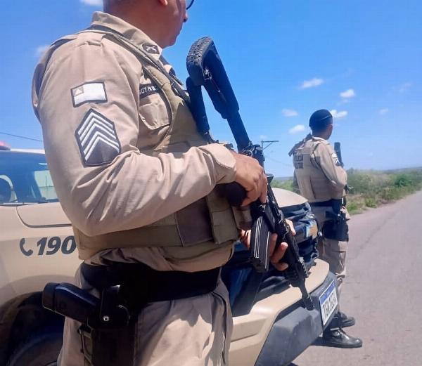Homem mantém irmão em cárcere e pede R$ 5 mil para libertá-lo em Conceição do Coité