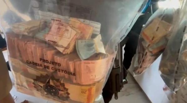 Advogada 'porta-voz' de chefe de facção preso em Serrinha é detida em Salvador com R$ 190 mil