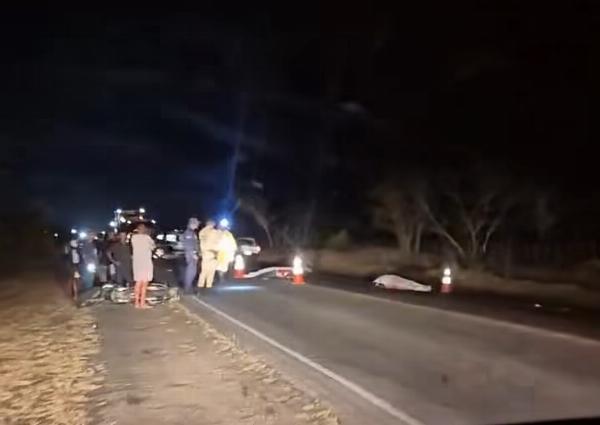 Ultrapassagem pelo acostamento provoca morte de casal na BR-324, em Nova Fátima