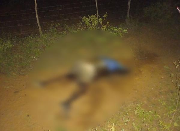 Corpo em avançado estado de decomposição é encontrado em estrada rural de Biritinga