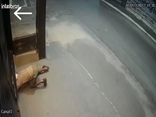 VÍDEO: Dupla faz limpa em loja de importados e deixa prejuízo de R$ 70 mil em Coité