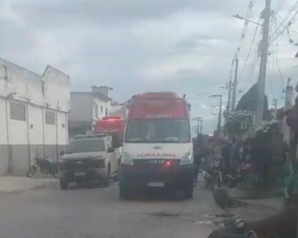 Ataque a tiros deixa uma idosa morta e dois homens baleados em Serrinha