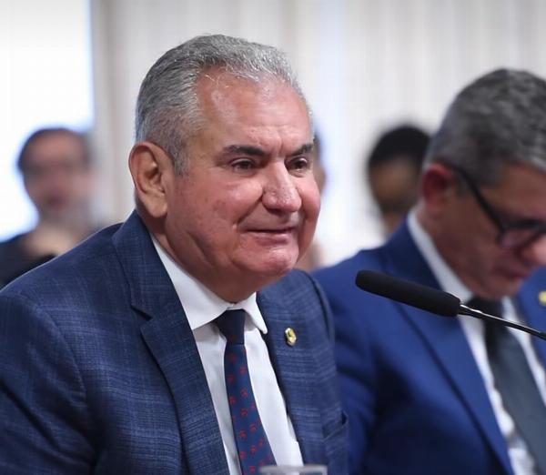 Angelo Coronel anuncia saída do PSD e ida para a oposição