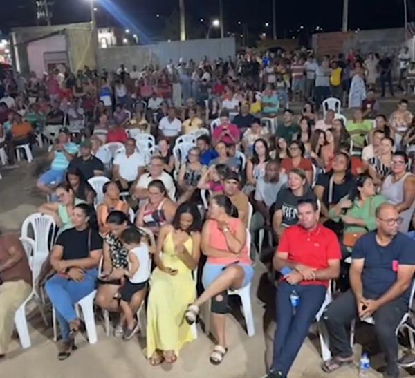 Secretária de Retirolândia é acusada de obrigar servidores a comparecer a ato político sob ameaça de demissão