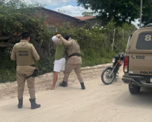 Entregador tem moto roubada durante assalto em Teofilândia