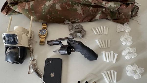 Suspeito reage à abordagem e é baleado durante operação contra o tráfico em Água Fria