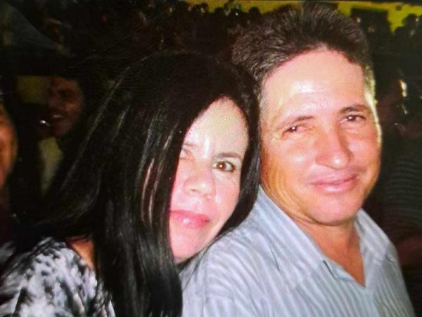 Casal morre após carro sair da pista na BA-130, em Mairi