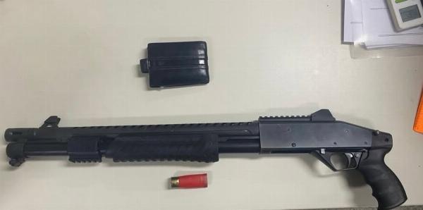 Atentado a tiros em Itiúba deixa comerciante ferido; suspeito bate carro na fuga