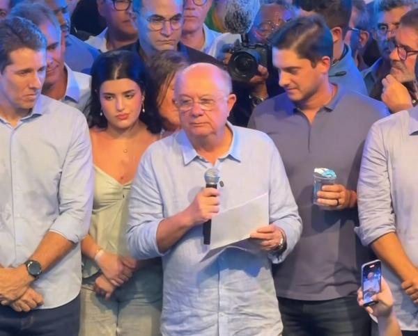 "Quem tem lado, não muda por conveniência", diz Zé Ronaldo ao comentar postura política
