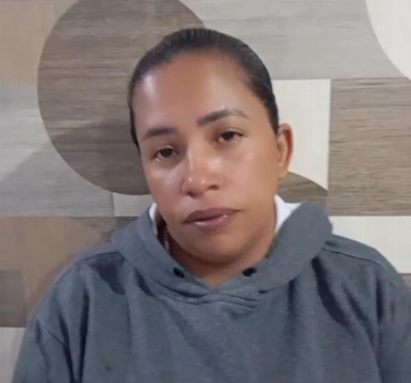 Vídeo: mulher finge ser mãe de crianças mortas em incêndio em Serrinha para ganhar seguidores