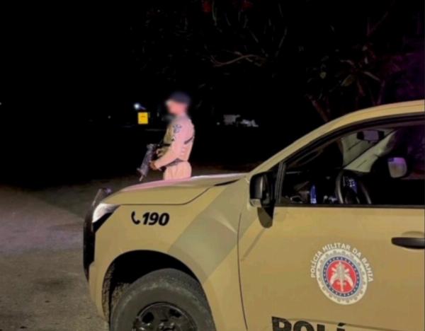 Policiais militares são agredidos por irmãos gêmeos durante abordagem em Serrinha