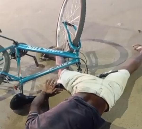 Homem morre ao cair de bicicleta após passar por quebra-molas em Serrinha