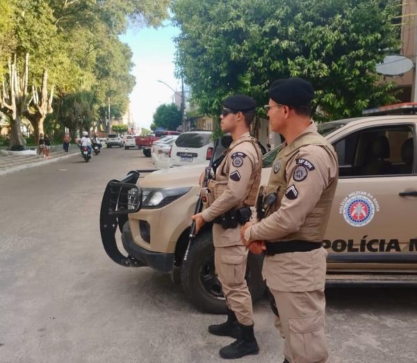 Homem é conduzido à delegacia após denúncia de abuso contra garoto de 9 anos em Serrinha