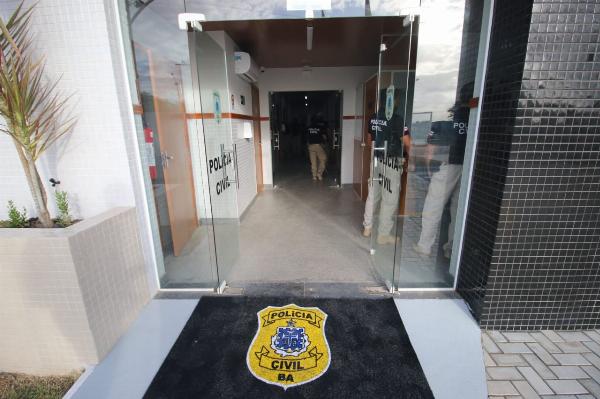 Polícia Civil prende dois homens por homicídio no João Vieira, em Araci