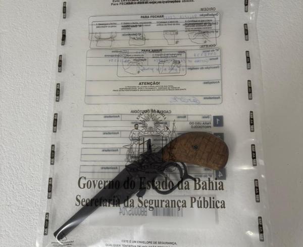Suspeito é preso em flagrante por porte ilegal de arma de fogo em Euclides da Cunha