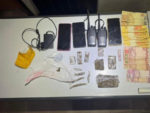 Suspeito é detido com droga e rádios comunicadores em Nordestina