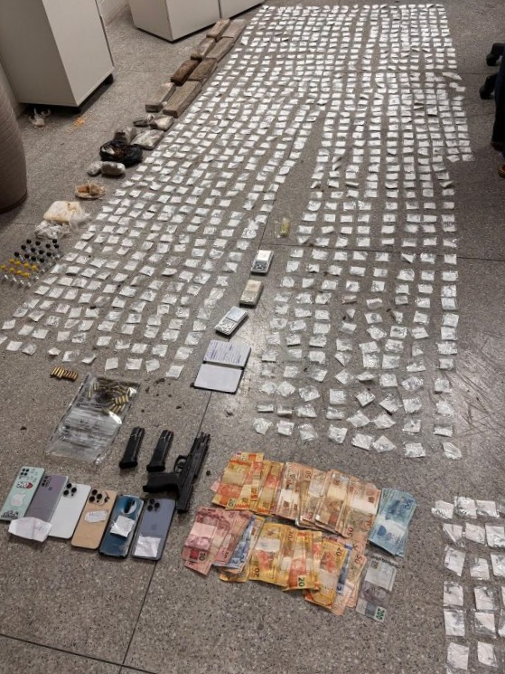 PM captura suspeito de homicídio em Santaluz e apreende arma e drogas