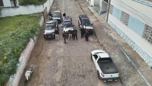 Polícia prende três investigados por roubo, tráfico e violência doméstica em Itiúba