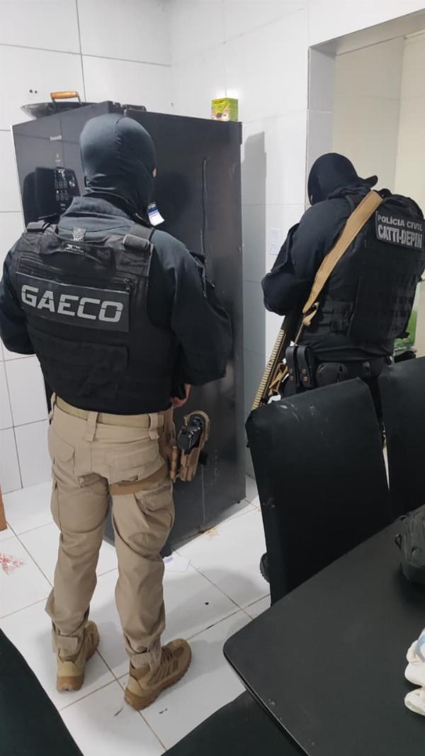 Saiba quem é o vereador de Paulo Afonso investigado por fornecimento de armas para facção e PMs