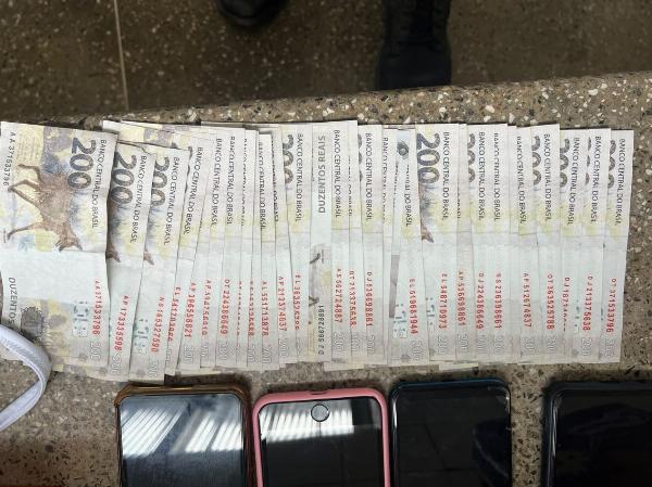 Grupo é detido ao tentar repassar quase R$ 7 mil em notas falsas em Conceição da Feira