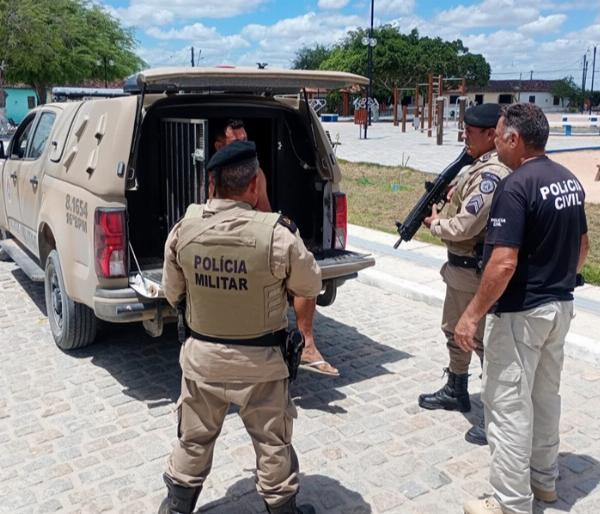 Suspeito de violência doméstica é preso durante operação policial em Queimadas
