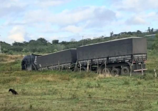 Caminhoneiro é agredido e mantido refém durante assalto em São Gonçalo dos Campos