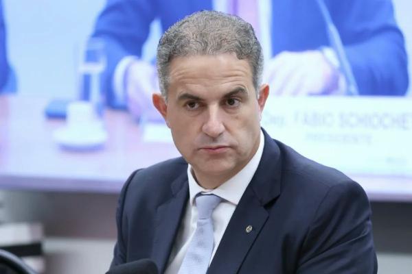 MP pede investigação sobre emenda Pix de R$ 396 mil destinada a empresa de cunhado de deputado