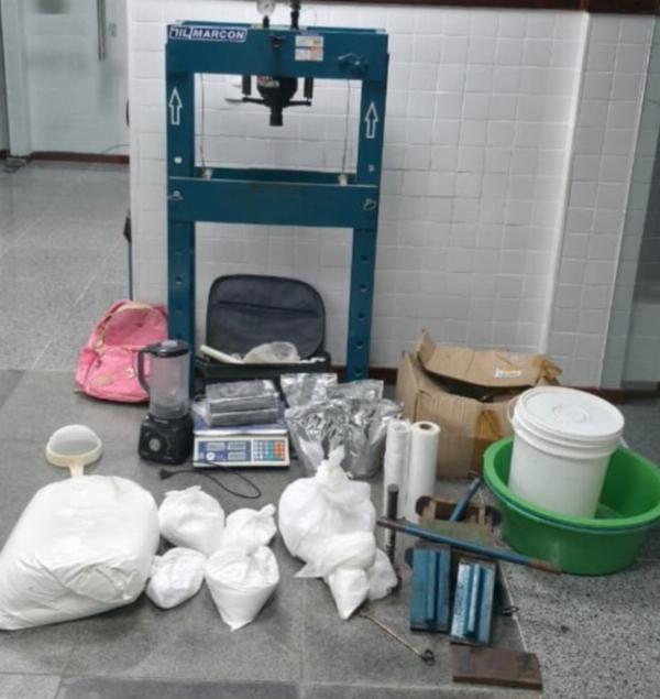 PM apreende 46 kg de drogas e prende suspeito por tráfico em São Gonçalo dos Campos