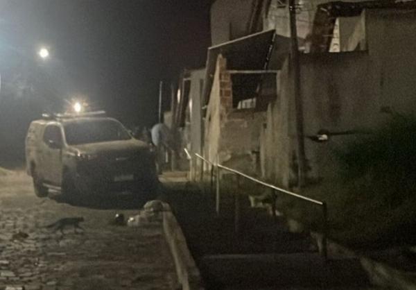 Mulher é assassinada dentro de casa em Jacobina