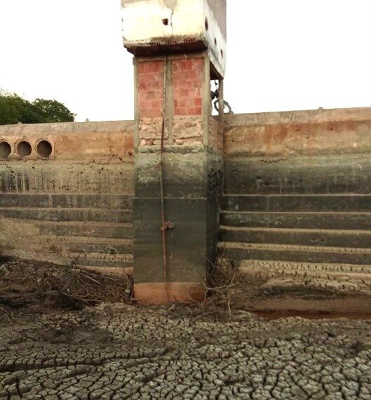 Comporta cede, barragem seca e deixa famílias sem água entre Cansanção e Quijingue