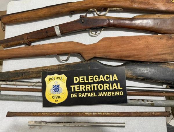 Fábrica de armas artesanal é desmontada em Rafael Jambeiro