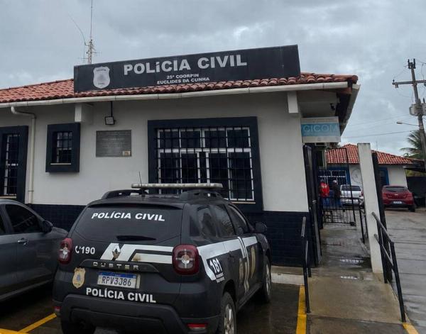 Polícia prende homem acusado de estuprar filhas de 11 e 9 anos em Euclides da Cunha